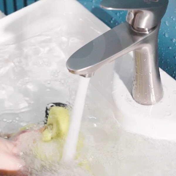 Vòi rửa mặt lạnh - DR132 mờ