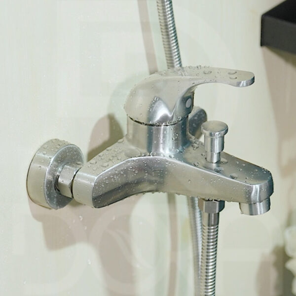 Củ sen tắm inox 304 thân đúc