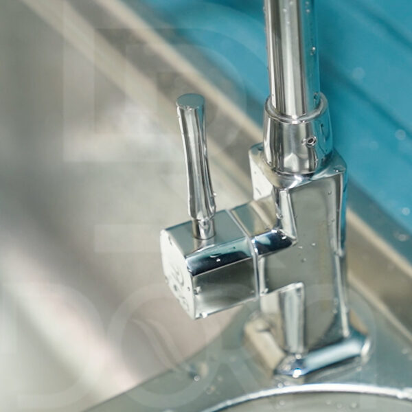 Vòi rửa chén bẻ lạnh - DR116 bóng
