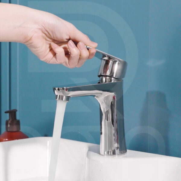 Vòi la eo nước mạnh