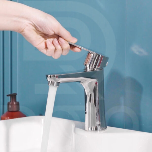 Vòi la eo nóng lạnh inox 304