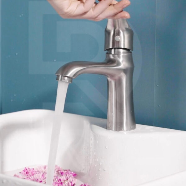 Vòi rửa mặt làm từ inox 304 đúc DORA